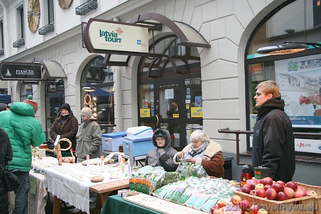 Berga bazārs tika uzcelts 19.-20. gadsimtu mijā, bet atjaunošanas darbi pēc PSRS sabrukuma iesākās 1993.gadā 38808