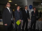 Lindu svinīgi sveica lidostas valdes priekšsēdētājs Krišjānis Peters un nacionālās lidsabiedrības airBaltic viceprezidents Jānis Vanags... 7