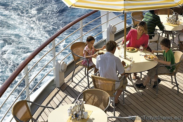 Uz katra no AIDA Cruises kuģiem pieejami daudzi restorāni, kafejnīcas, bistro un bāri 39040