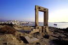 Grieķijas salās atrodami gan vēstures pieminekļi, gan neapdzīvotas vietas, gan arī skaistas, smilšainas pludmales 5