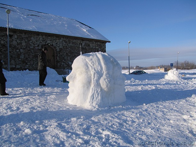 Sniega skulptūru plenēra eksponāts 39435