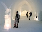 Viesnīcā atrodas arī sniega galerija, kur apskatāmas ledus skulptūras 7