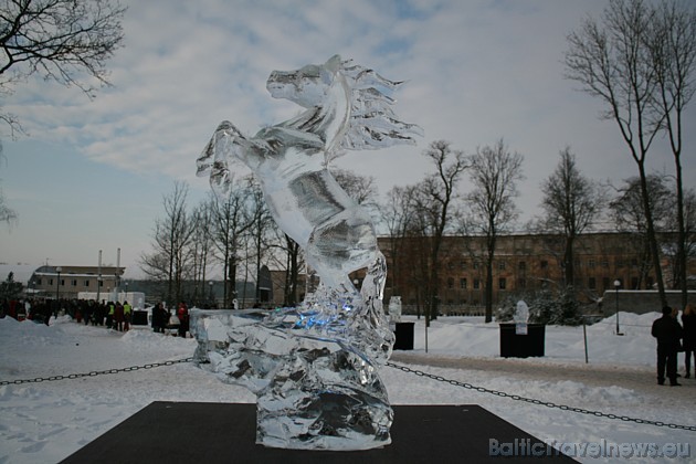 Katru gadu ledus skulptūru festivāls Jelgavā piesaista daudzu apmeklētāju un interesentu uzmanību 39893