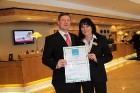 Radisson Blu Hotel Daugava pārstāvji, saņemot Zaļās atslēgas sertifikātu 11