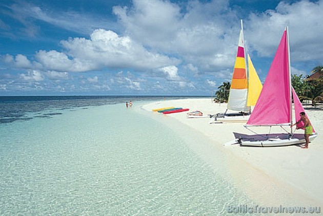 Maldivu salas ir salu grupa, kas sastāv no 1190 koraļļu salām 40969