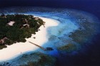 Maldivu salas atrodas Indijas okeānā uz dienvidrietumiem no Šrilankas 4