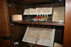 Muzeja ekspozīcijā atrodas dažādu gadsimtu senie dokumenti un zīmogi 6
