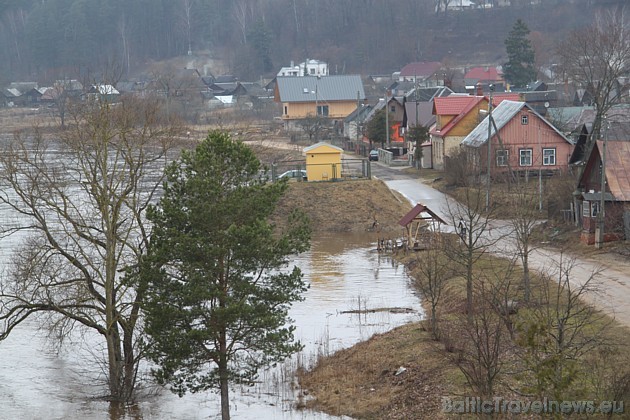 Daugava stipri pietuvojusies Krāslavai 41787