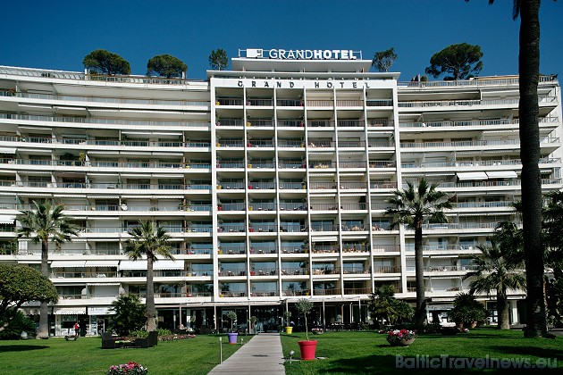 Viesnīca Grand Hotel Cannes atrodas Kannās, slavenajā La Croisette bulvārī, pašā jūras krastā 42340