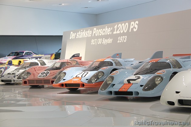 Porsche sporta automašīnas 9-1-7 kļuva par neuzvarētām leģendām 1970 un 1971.gadā 43013