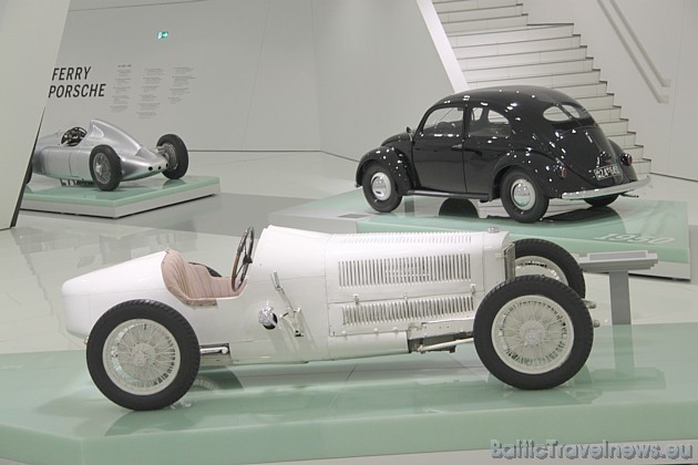 Leģendārs sacīkšu automobilis Monza, ko Ferdinands Porsche patstāvīgi izbūvē Mercedes ražotnē 43015