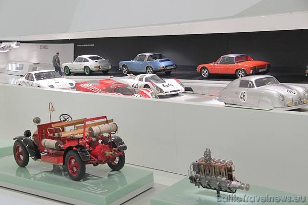 Ferdinands Porsche vienmēr ir bijis sajūsmā par ugunsdzēšanas automobiļiem, jo tie bija manevrīgi un ātri 43017