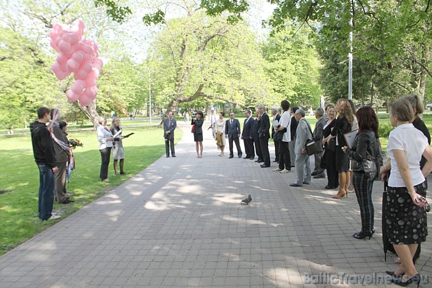 TAS Baltics šo notikumu atzīmē ar īpašu pasākumu - sakuras kociņu stādīšanu 18.05.2010 Viesturdārzā, Kronvalda parkā un Vērmanes dārzā 43555