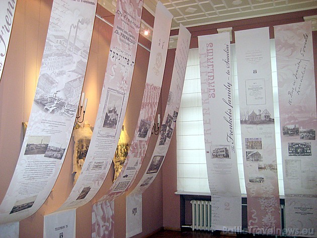 Villā atrodas muzejs ar vairākām tematiskam ekspozīcijām 43872