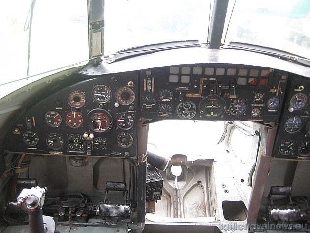 Helihoptera AN-24B pilota kabīne 44560