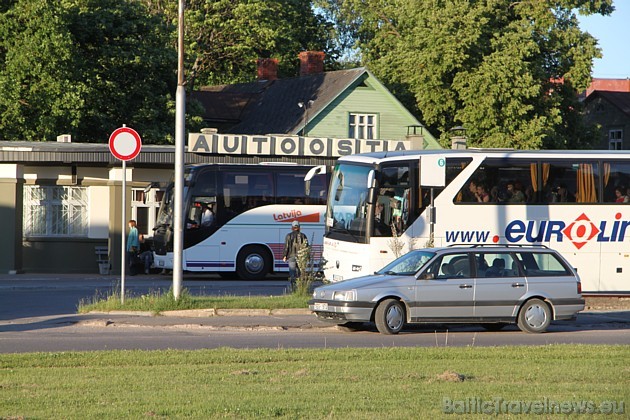 Vislabāko satiksmi starp galvaspilsētu un Valmieru nodrošina autobuss 44603