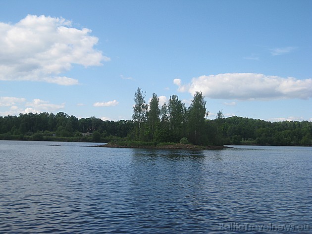Skats uz Daugavu un tās saliņām 44664
