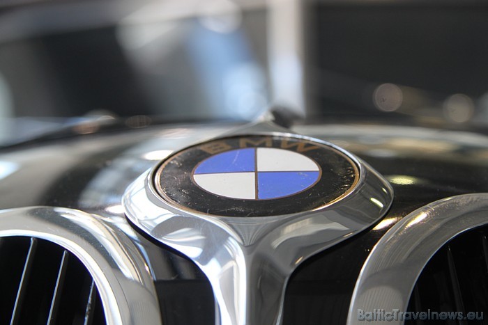 BMW auto dīlers BM Auto prezentē Cabrio BMW 327 45799
