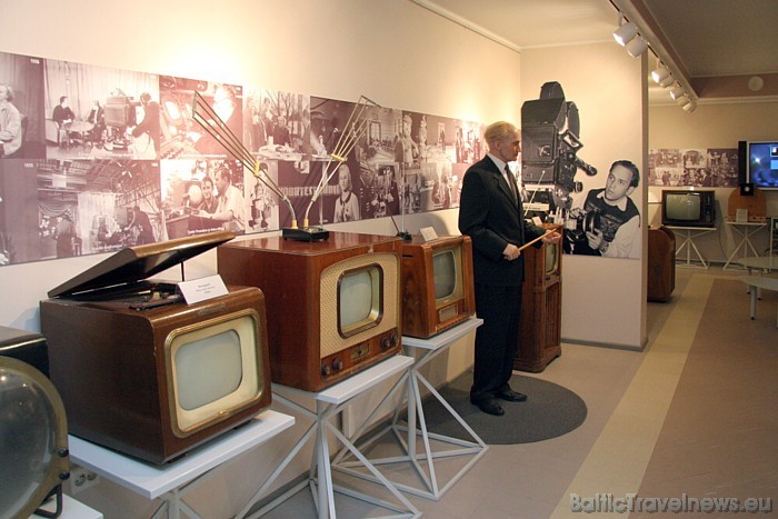 Muzeja stacionārā izstāde atspoguļo radiofona vēsturi no pašiem pirmajiem raidījuma eksperimentiem līdz mūsdienām 45898