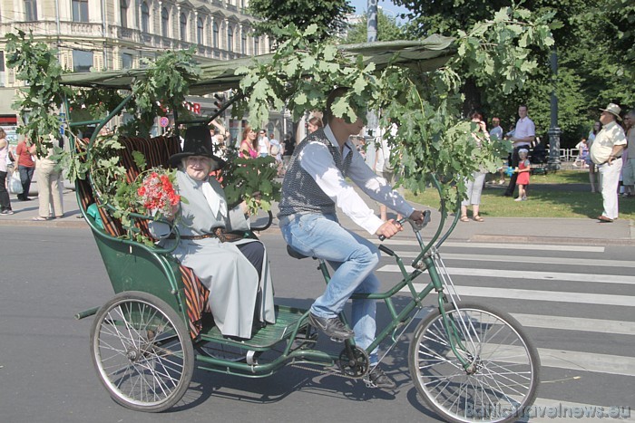 X Latvijas skolu jaunatnes dziesmu un deju svētku gājiens 46479