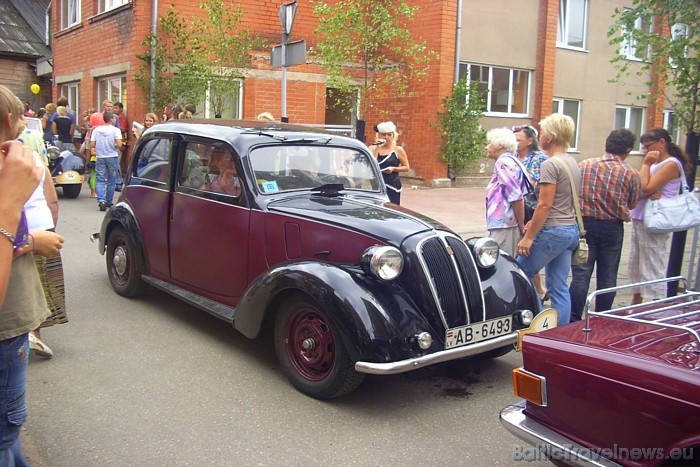 Bija iespējams aplūkot Kremļa kolekcijas memoriālos auto 47824