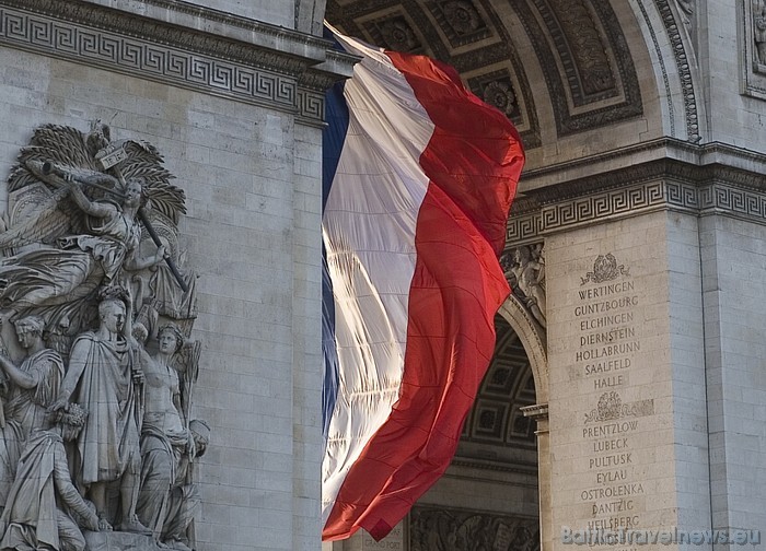 Lai no Triumfa arkas palūkotos uz Parīzi, rindā jāgaida 13 minūtes 
Foto: picspack/mikum 47900