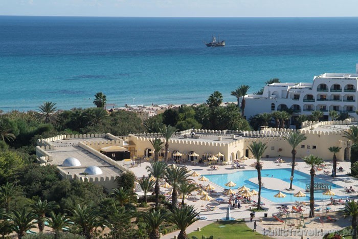 Viesnīca Tour Khalef Marhaba atrodas Vidusjūras krastā, blakus smilšu pludmalei 48057