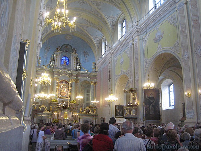 Aglonas bazilikā jau kopš 8.augusta ikdienu notiek svētās mises, kuras pulcē kuplu skaitu ticīgo 48186