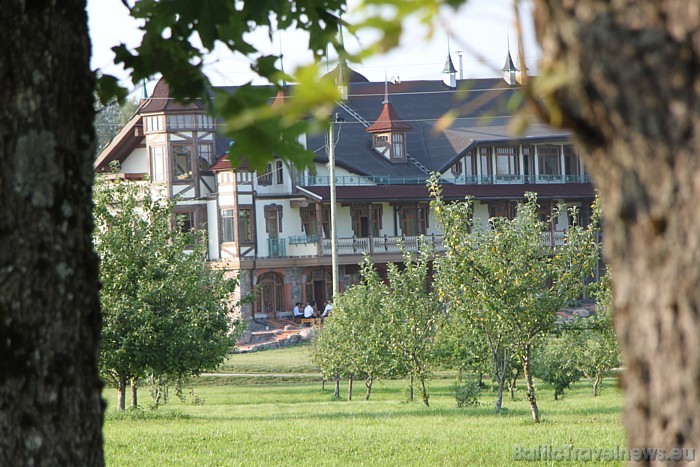 Lido lauku centrālais objekts ir pasaku pilij līdzīgā viesnīca Ķirsona muiža 48368