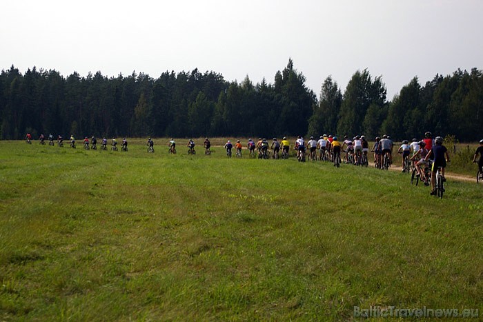 Kopš 2006. gada pie Šķūneniekiem tiek rīkots arī velokross. Šogad - 54 dalībnieki 48389