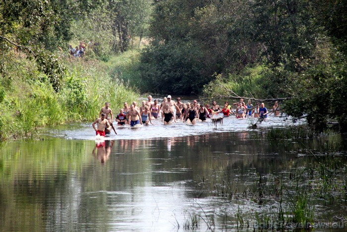 Šogad triatlonā piedalījās 120 dalībnieku 48398