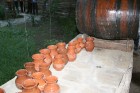 Tur iespējams nogaršot gan tradicionālo bulgāru vīnu, gan alu, gan arī rakiju - bulgāru degvīnu 5