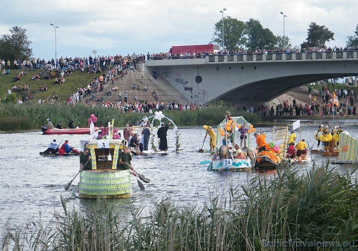 8. Piena paku laivu regate Jelgavā 48757