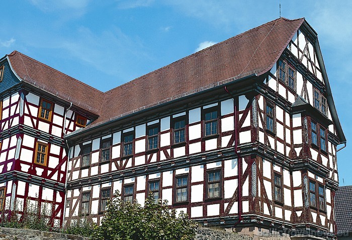 Katrā pilsētā un ciematā atrodamas tipiskās vācu arhitektūras ēkas
Foto: Stadtmarketing Fritzlar 49481