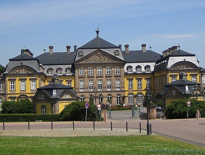 Ziemeļhesenes reģionā apskatāmas daudzas vācu pilis
Foto: Gäste- und Gesundheitszentrum. Residenzschloss Bad Arolsen 49485