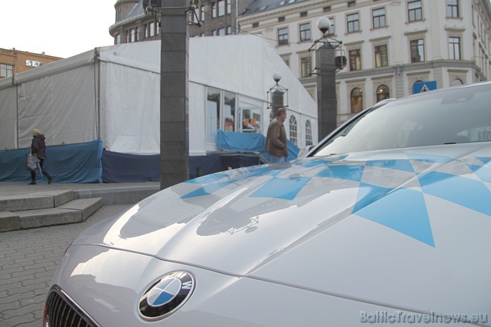 Viesns no Oktoberfest 2010 Rīga sponsoriem ir BMW 50304