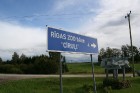 Cīruļi atrodas četru kilometru attālumā no Rīgas-Liepājas šosejas Kalvenē (186. kilometrs) 2
