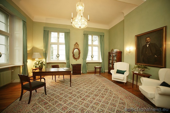 Gandrīz divus gadsimtus veco pili savulaik licis uzcelt grāfs Hanss fon Šlics
Foto: Schlosshotel Burg Schlitz 51256