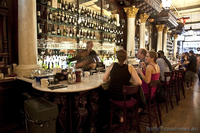 Ņujorkā kopā ir vairāk nekā 18 000 restorānu un kafejnīcu
Foto: www.nycgo.com/Malcolm Brown 51442