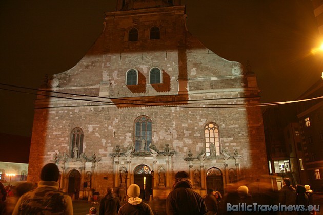 Gaismas festivāls Staro Rīga ne vien iededz gaismu Rīgas pilsētā tumšajā laikā, bet arī rada neatkārtojamu svētku sajūtu Latvijas neatkarības svētkos 52284