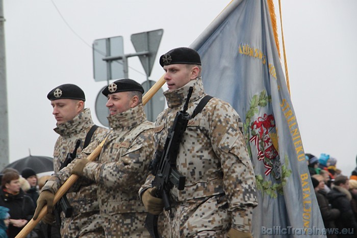 Militārā parādē ņēma dalību vēl Latvijas Nacionālā aizsardzības akadēmija, Mācību vadības pavēlniecības Instruktoru un Kājnieku skola, Štāba bataljons 52291