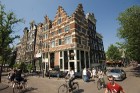 Tur rindojas kafejnīcas, mazi veikaliņi, sīkpreču bodītes un suvenīru veikali
Foto: Netherlands Board of Tourism & Conventions 15