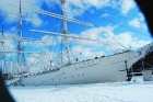 Kaut arī tieši Turku ostā uzbūvēts lielākais kruīza kuģis pasaulē Allure of the Seas, kuģu būvēšanas nozarei Turku tik labi nesokas, tāpēc pilsētā cer 3
