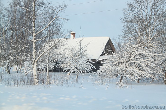 Latgales lauku māja ziemā 53540