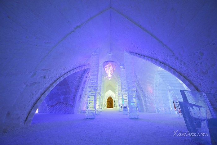 Hôtel de Glace izskatās pēc baltas sniega katedrāles, Griesti viesnīcā ir 5,4 metri augsti
Foto: ©Xdachez.com 53900