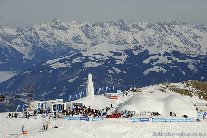 Volvo Ice Camp atrodas Austrijā, Kitzsteinhorn kalnā 2500 metru augstumā virs jūras līmeņa
Foto: © Volvo Ice Camp 54497