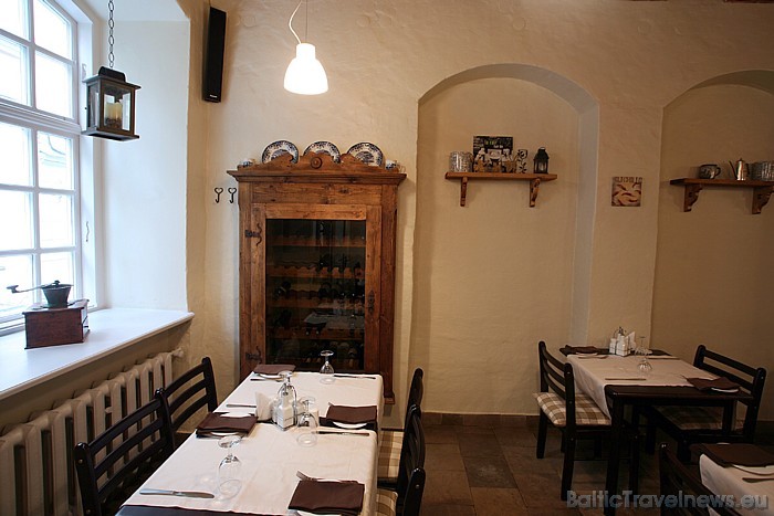 Trattoria del Popolo ir autentisks itāļu restorāns, kas atrodas pašā Vecrīgas sirdī, klusajā Jāņa ielā 55484