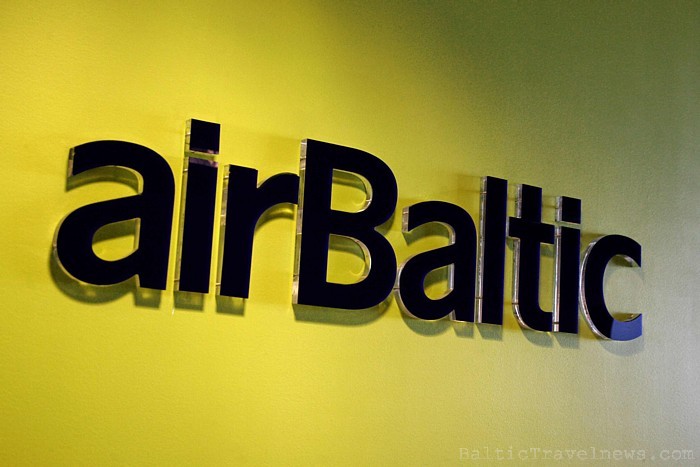 Vairāk informācijas par lidsabiedrību airBaltic iespējams atrast interneta vietnē www.airbaltic.com 55612