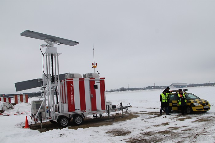 Putnu radars starptautiskajā lidostā «Rīga», kas palīdzēs brīdināt pilotus par putnu bariem 56384