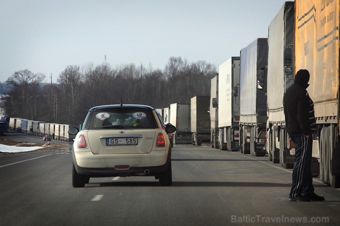 Latvijas Mini klubu «minimania» pārstāvēja 7 ekipāžas, kuras no Rīgas devās uz Minsku, kur pulcējās vairāk nekā 100 Mini automobiļi. Foto:Fotoatelje.l 56849